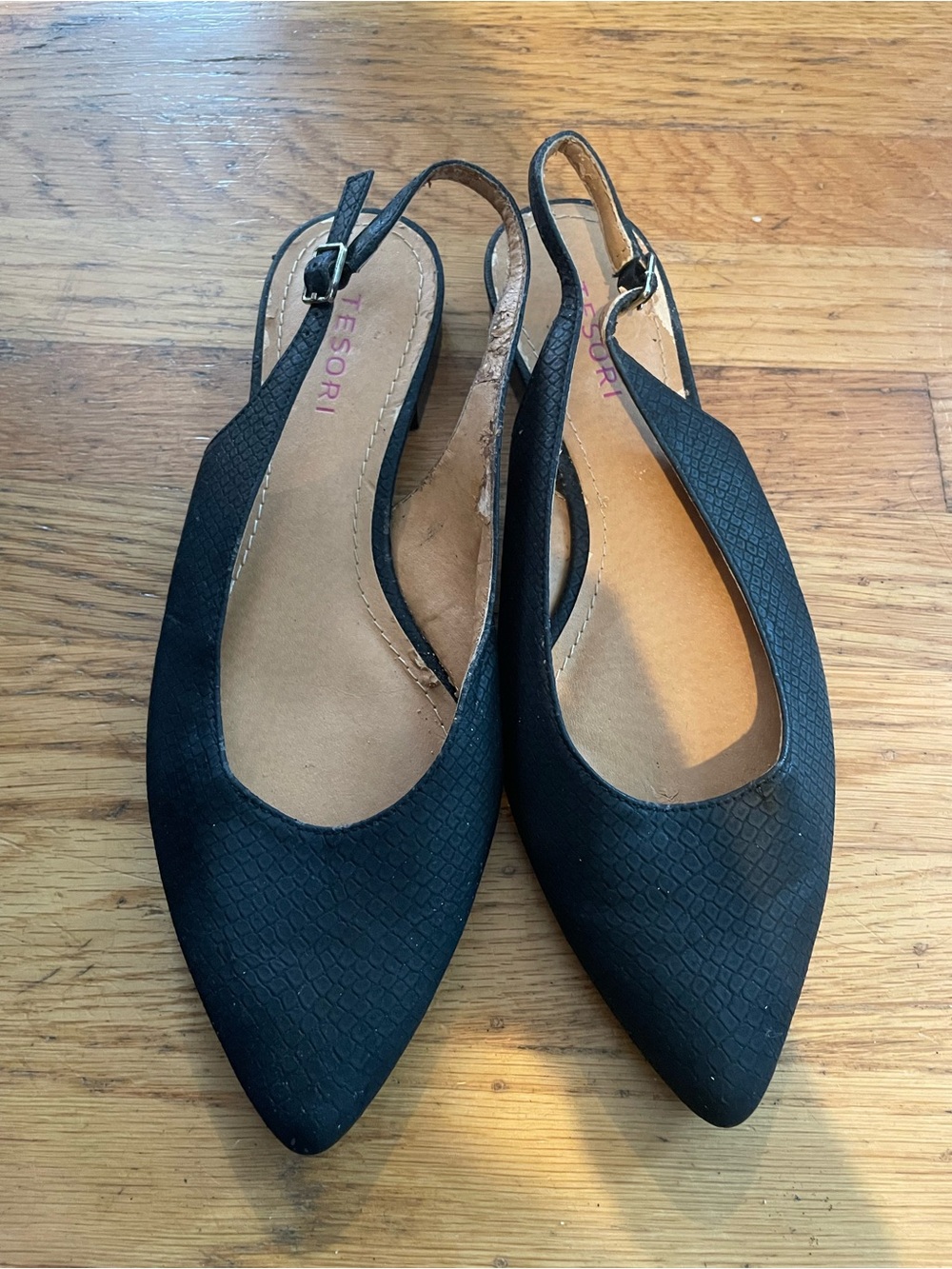 Tesori Black Pointed Slingback Flats with Textured Upper
